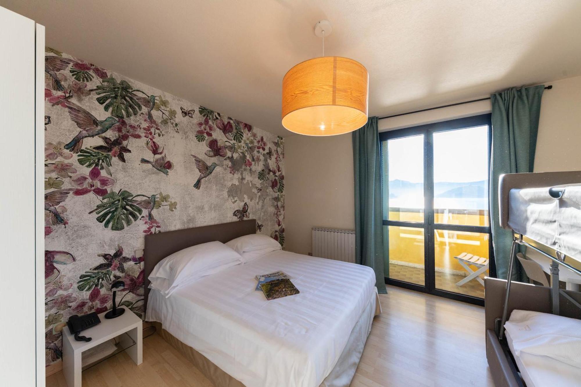 Hotel Miranda Riva di Solto Bilik gambar