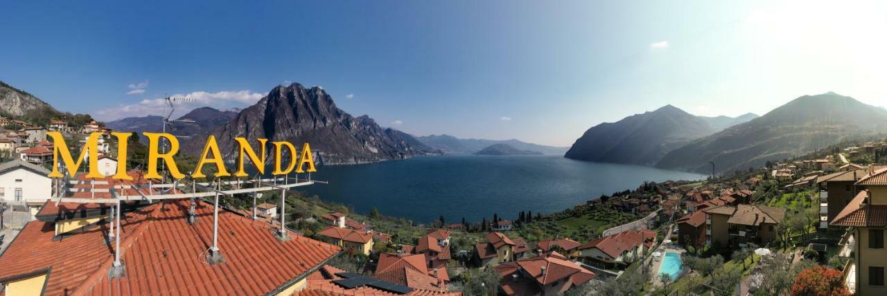 Hotel Miranda Riva di Solto Luaran gambar