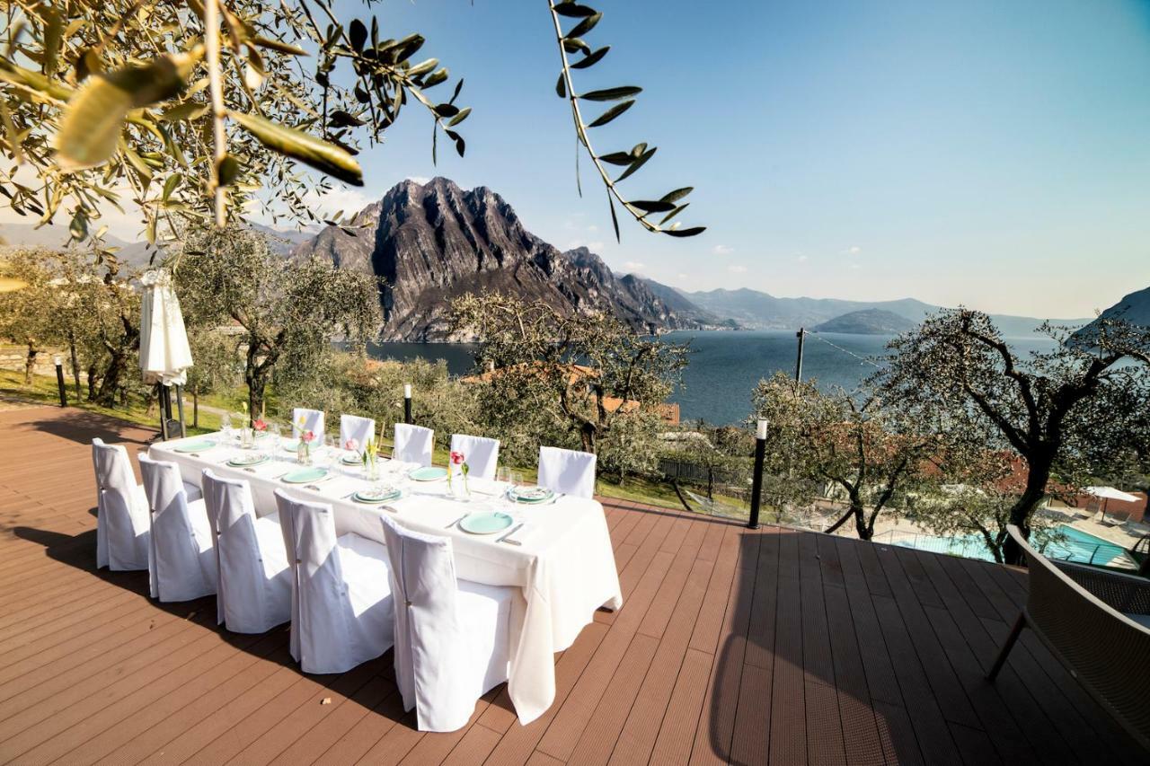 Hotel Miranda Riva di Solto Luaran gambar